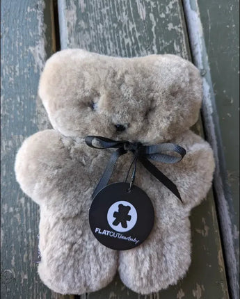 FlatOut Bear Baby sized ’Latte’ - Soft toy