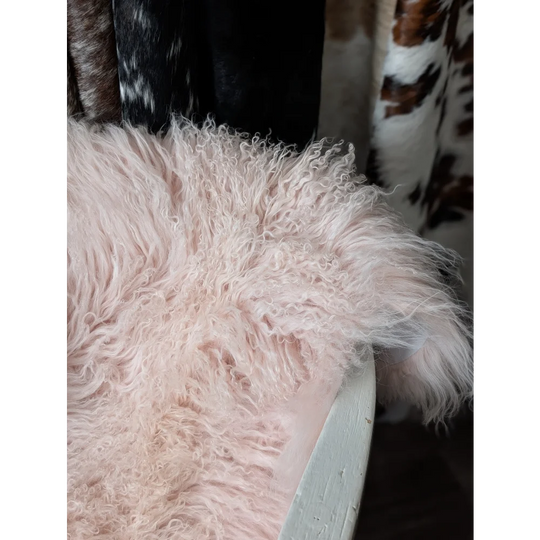 Blush pink Angus Oliver sheepskin rug, fluffy 69x43 inches
