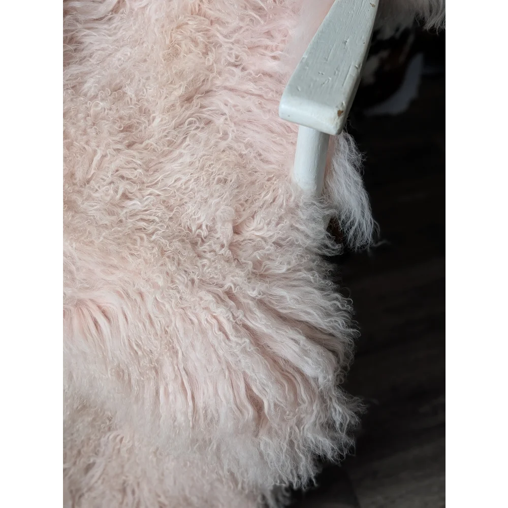 Blush pink Angus Oliver sheepskin rug, fluffy 69x43 inches