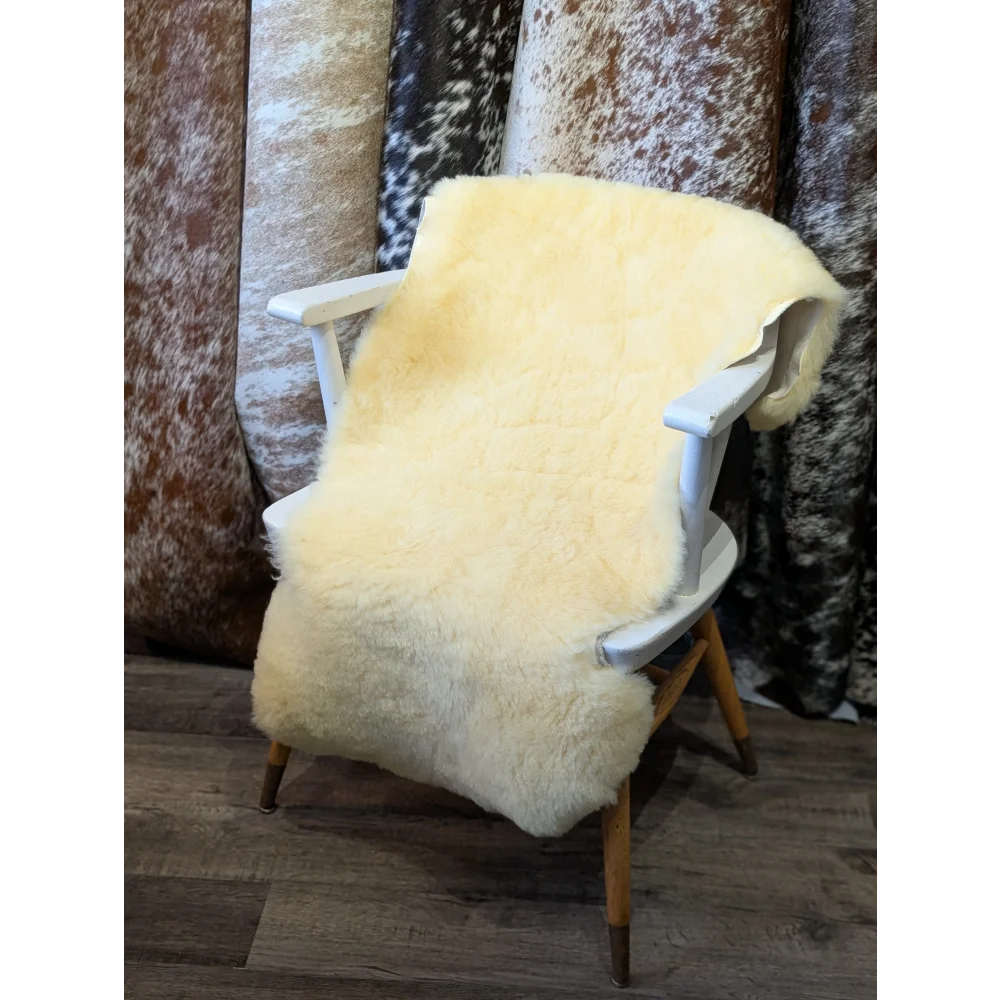 Cozy 44x23.5in medical sheepskin rug with shearling wool for blood flow