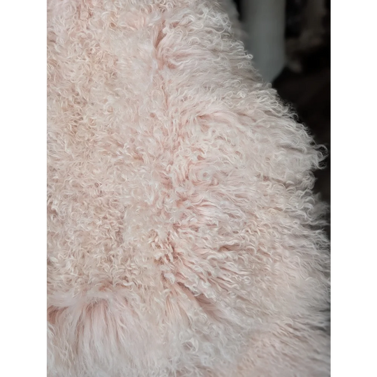 Blush pink Angus Oliver sheepskin rug, fluffy 68x45 quad sized