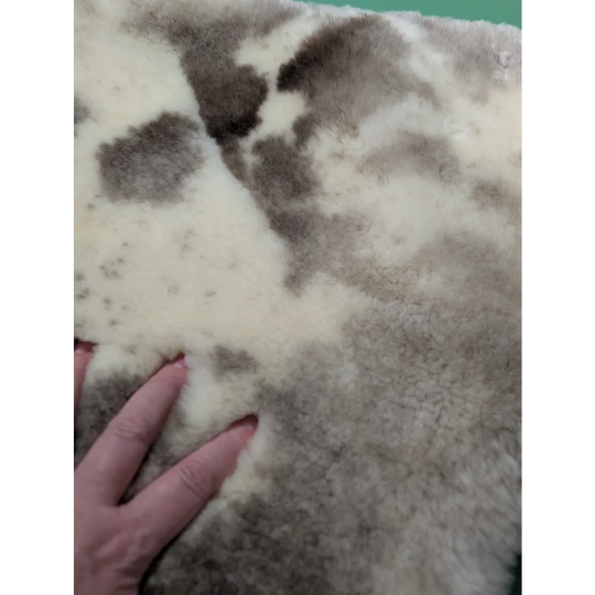 #2 Sheepskin English Saddle Cover