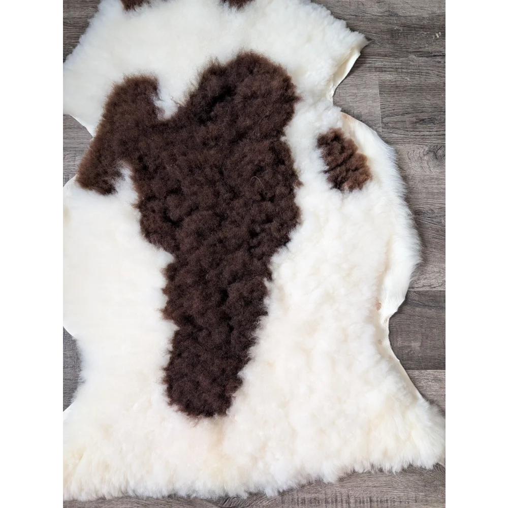 #24 48" x 27" Grade B Fluffy Cloud Like Sheepskin