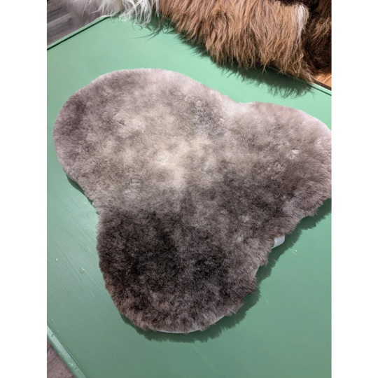 #3 Sheepskin English Saddle Cover