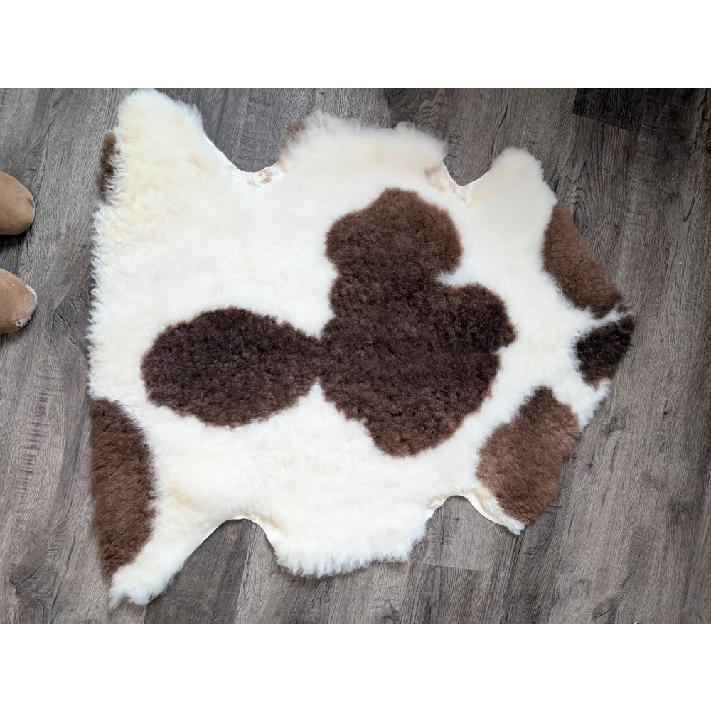 #32 39" x 30" Grade B Fluffy Cloud Like Sheepskin