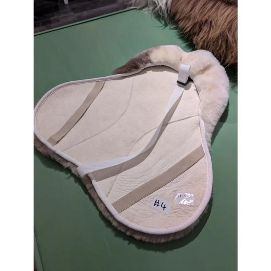#4 Sheepskin English Saddle Cover