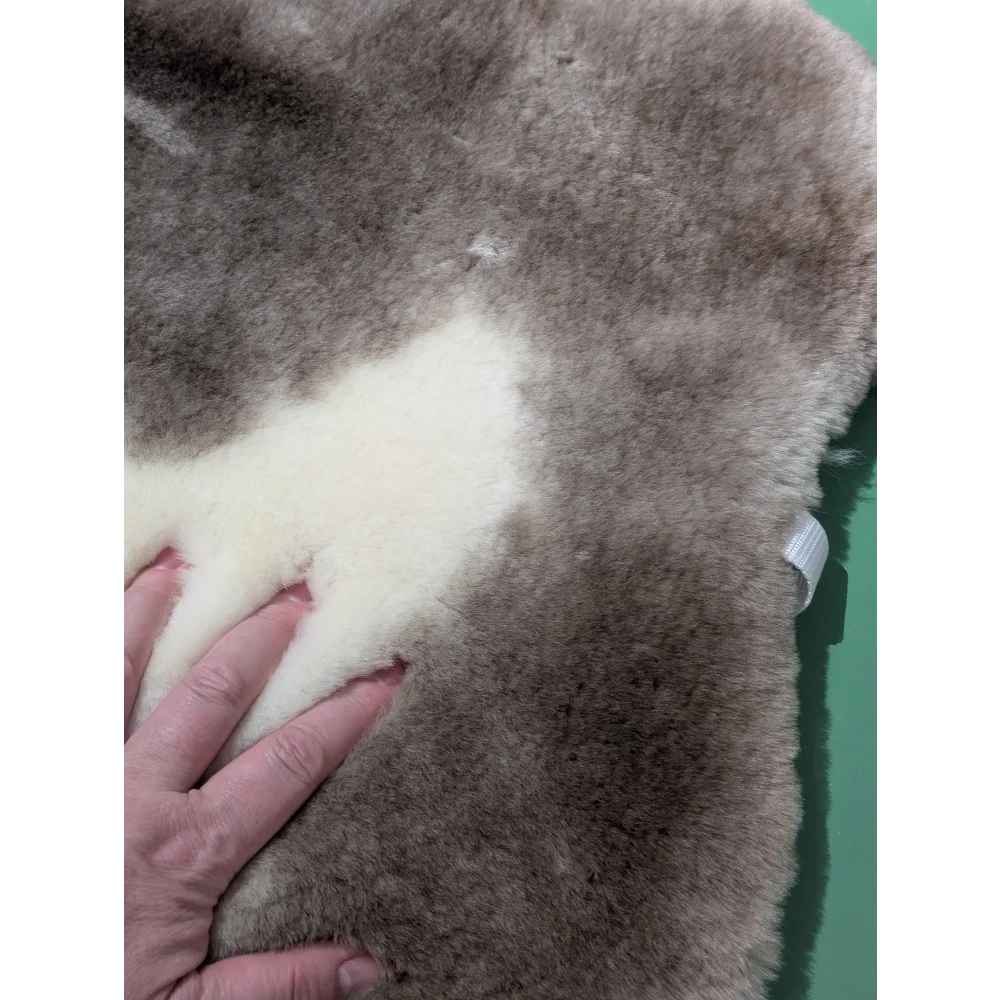 #4 Sheepskin English Saddle Cover