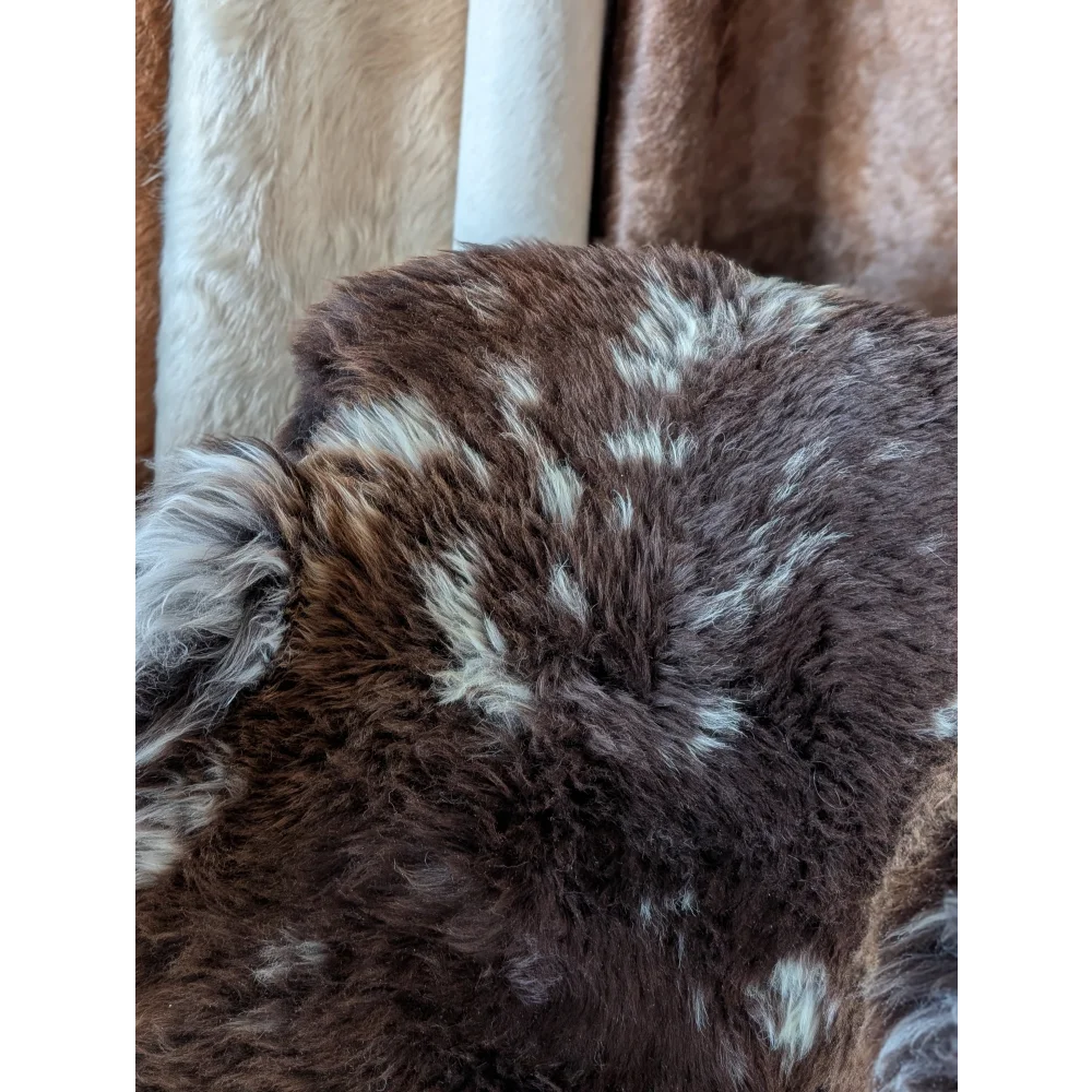 #42❤️❤️45" x 33" Gorgeous Fluffy British Sheepskin