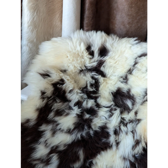 #43❤️❤️46" x 32" Gorgeous Fluffy British Sheepskin