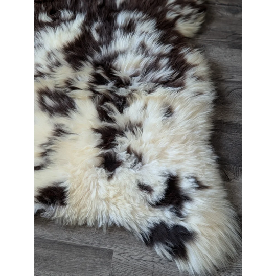 #43❤️❤️46" x 32" Gorgeous Fluffy British Sheepskin