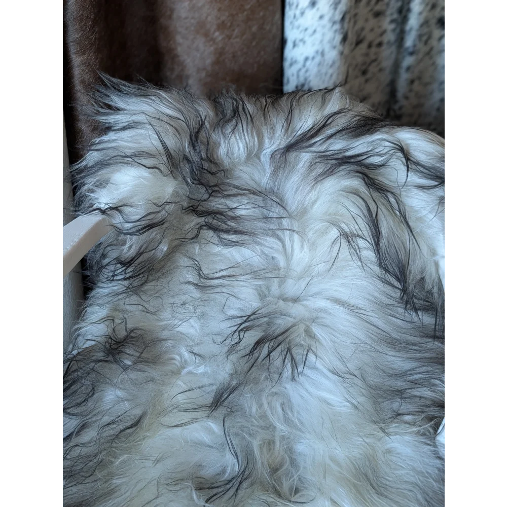 #52 Double Icelandic Sheepskin 80" x 30" Natural Grey