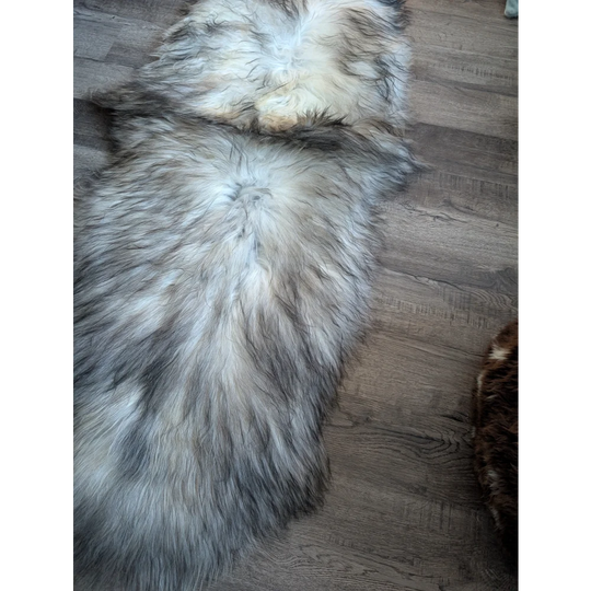 #52 Double Icelandic Sheepskin 80" x 30" Natural Grey