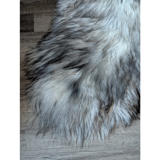 #52 Double Icelandic Sheepskin 80" x 30" Natural Grey