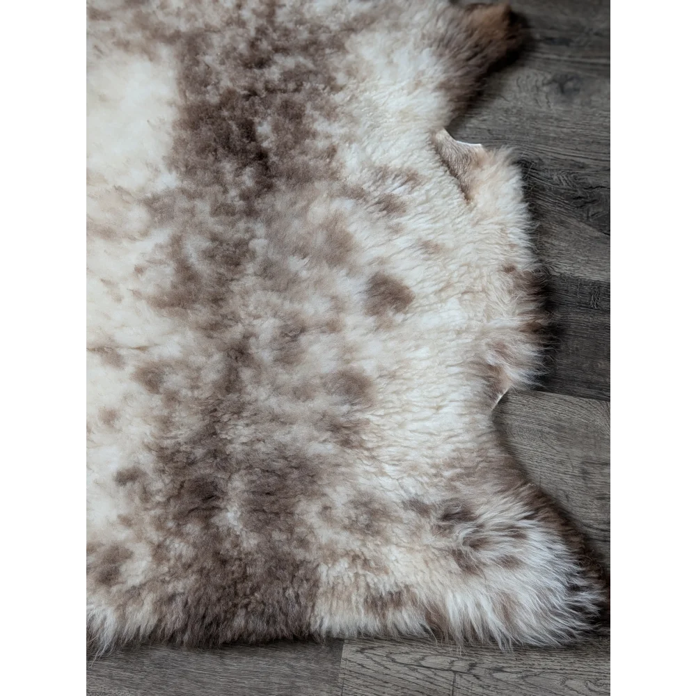 #6  40" x 26" Fluffy Cloud Like Sheepskin