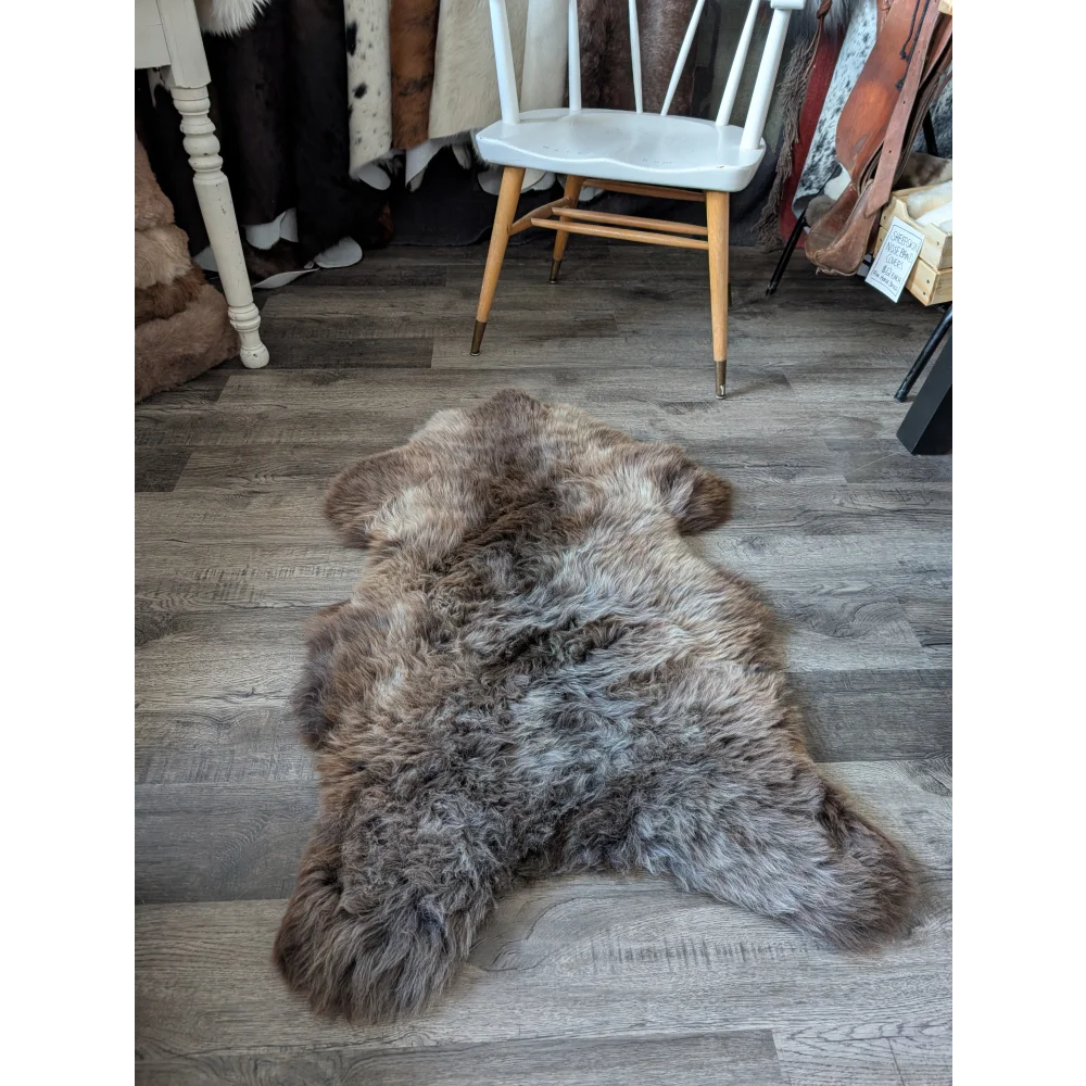 LUV102❤️❤️43" x 28" Peau de mouton britannique rare