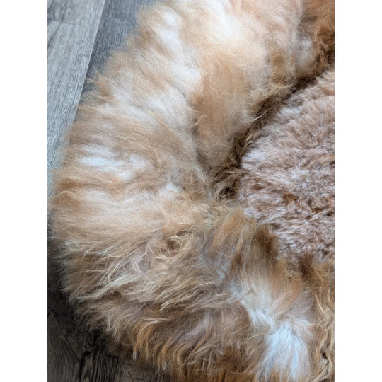 Cozy #7 Long Wool sheepskin pet bed with natural fur in earthy tones