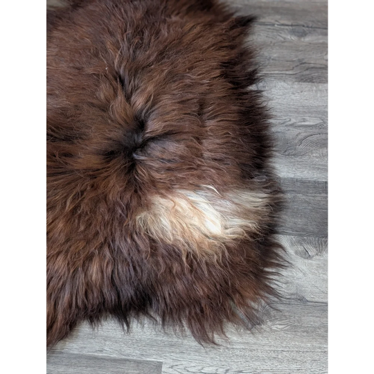 78❤️48" x 29" Lovely Dark Bronze Icelandic Sheepskin