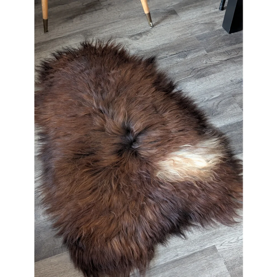 78❤️48" x 29" Lovely Dark Bronze Icelandic Sheepskin