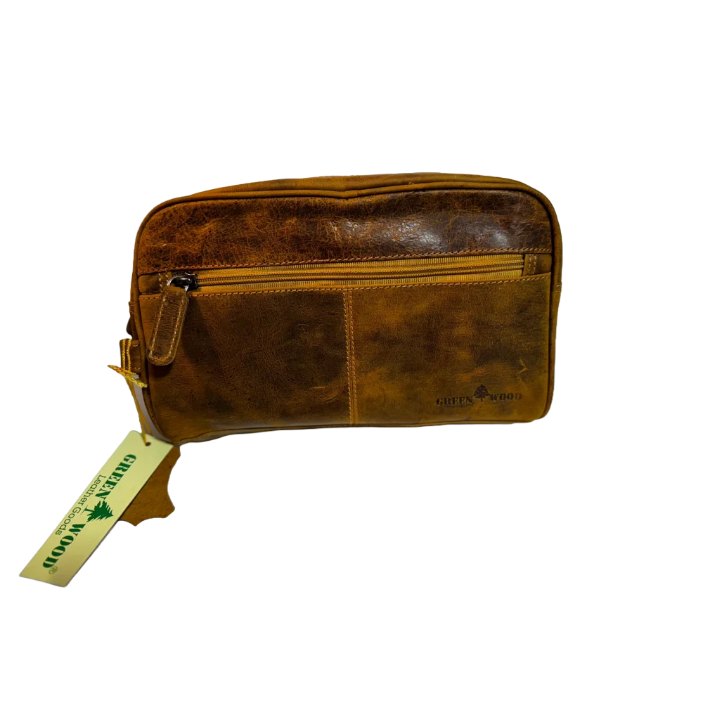 Spacious Leather Banff toiletry bag in wax pull-up leather with zip pocket