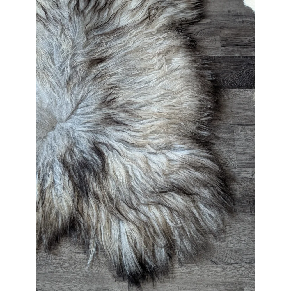 #80❤️❤️59" x 37" Massive Natural Grey Icelandic Sheepskin