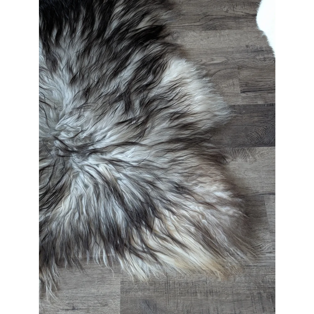 #82❤️❤️56" x 36" Massive Natural Grey Icelandic Sheepskin