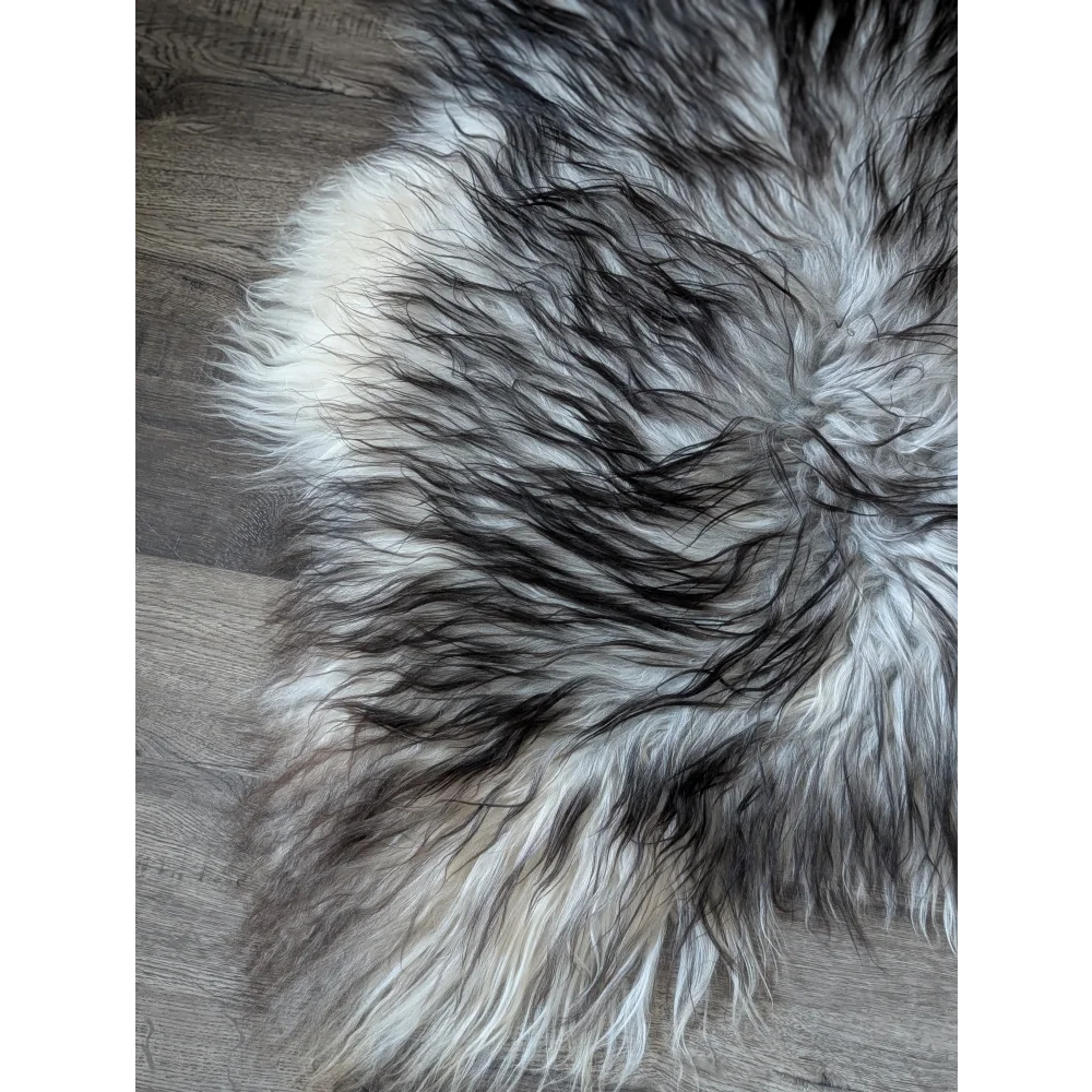 #82❤️❤️56" x 36" Massive Natural Grey Icelandic Sheepskin