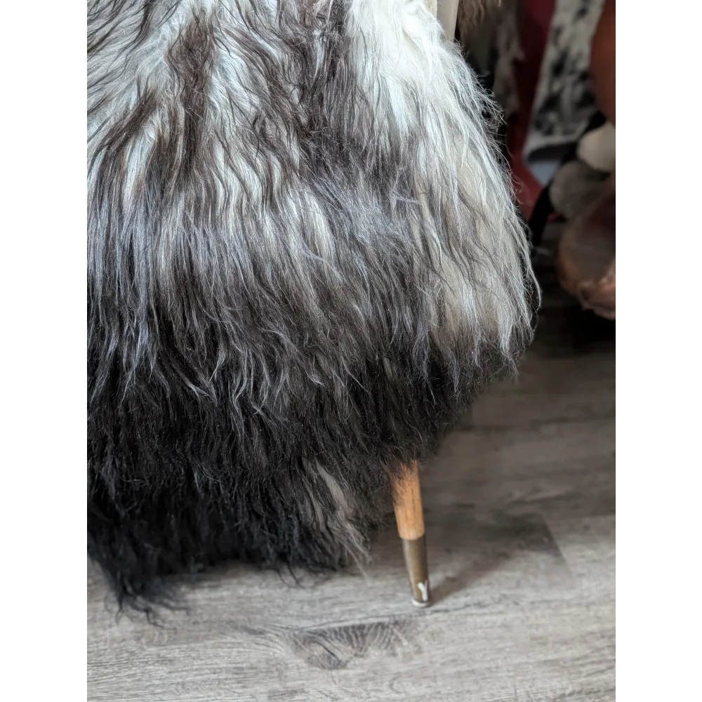 #82❤️❤️56" x 36" Massive Natural Grey Icelandic Sheepskin