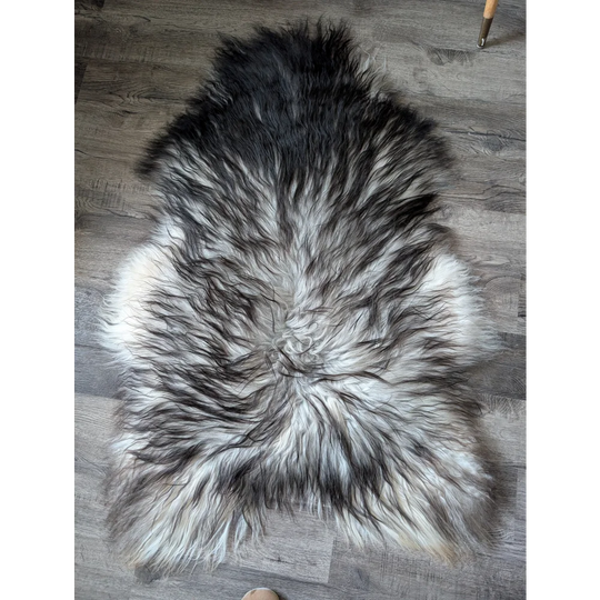 #82❤️❤️56" x 36" Massive Natural Grey Icelandic Sheepskin