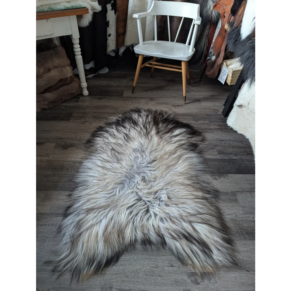 #85❤️❤️58" x 35" Massive Natural Grey Icelandic Sheepskin