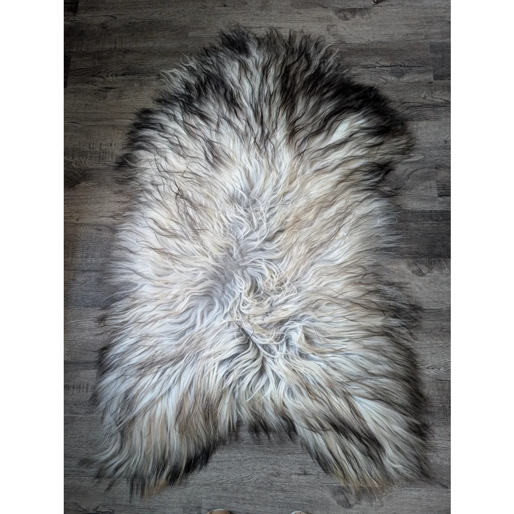 #85❤️❤️58" x 35" Massive Natural Grey Icelandic Sheepskin