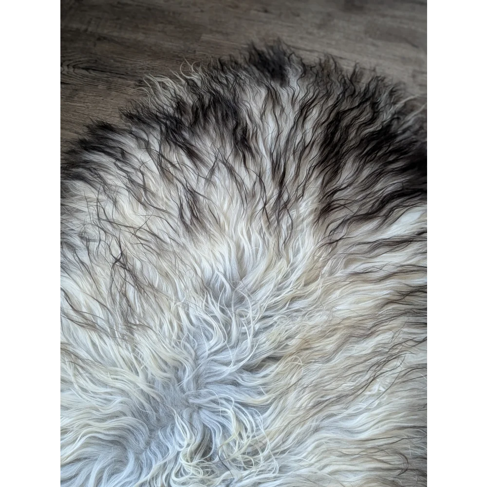#85❤️❤️58" x 35" Massive Natural Grey Icelandic Sheepskin
