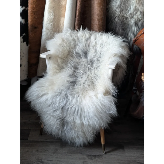 #86❤️❤️55" x 31" Massive Natural Grey Icelandic Sheepskin