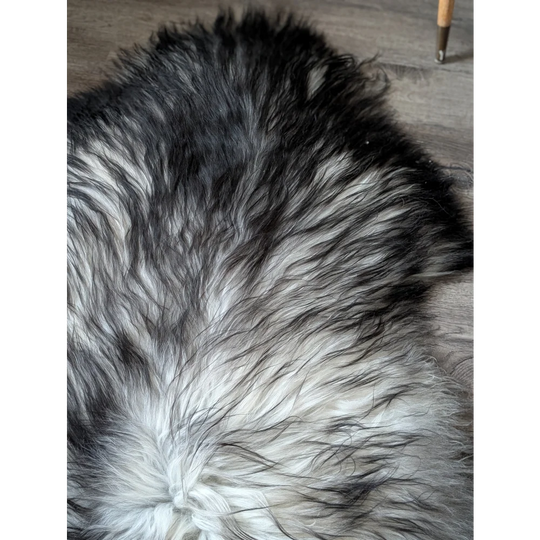 #88❤️❤️58" x 39" Massive Natural Grey Icelandic Sheepskin