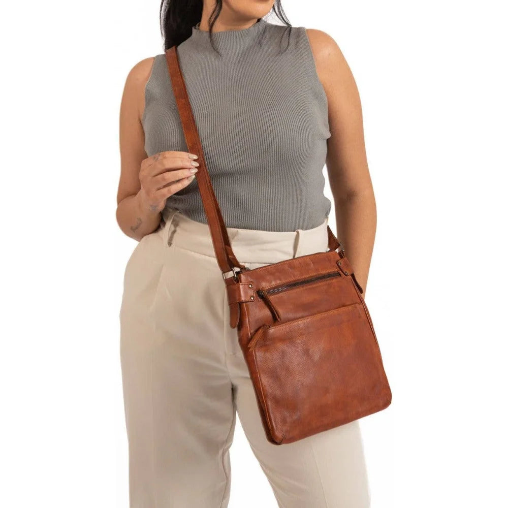 Robbie Leather Crossbody Shoulder Bag