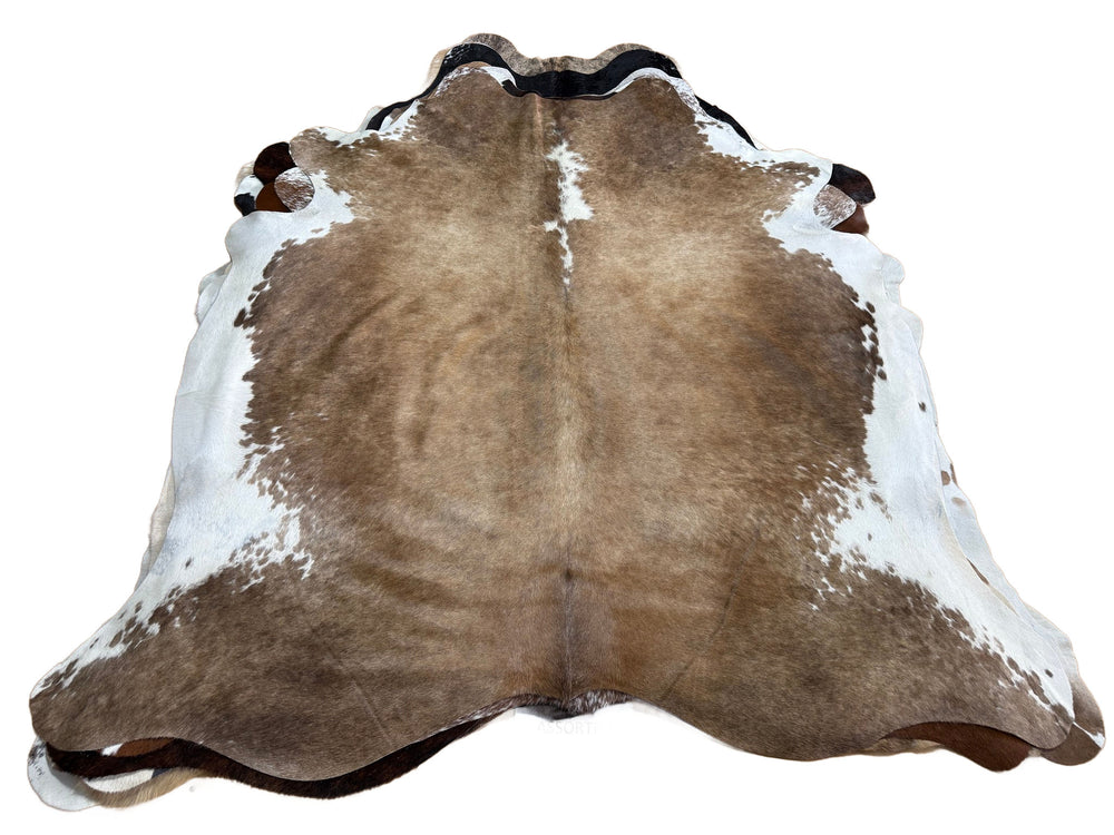 ASM#128❤️83" x 77" Lovely Large Cowhide Rug (tapis en peau de vache)