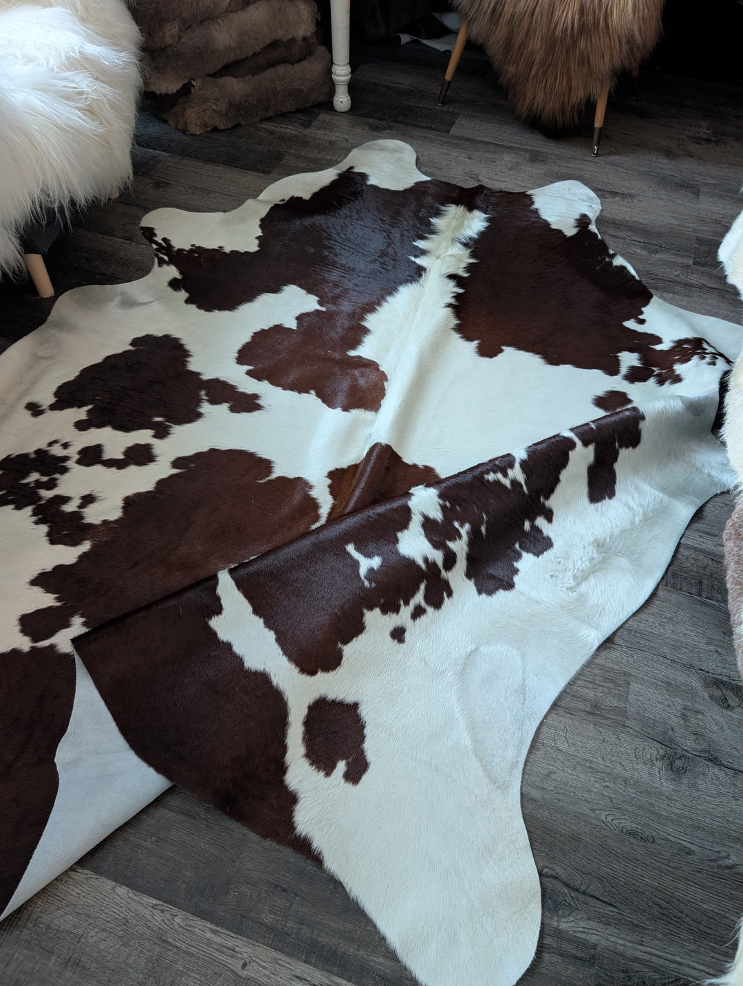BrownWhite#56❤️90" x 80" Cowhide Rug