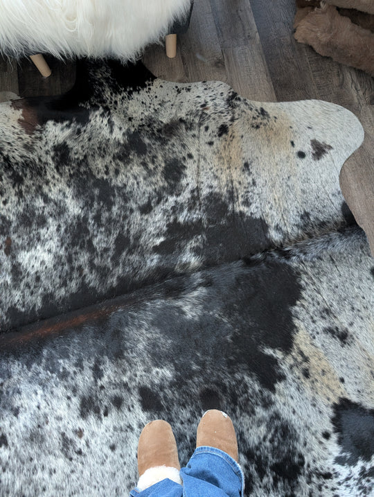 SaltPepTri#171❤️❤️94.5" x 83" Massive Cowhide Rug (Nat's Favourite)