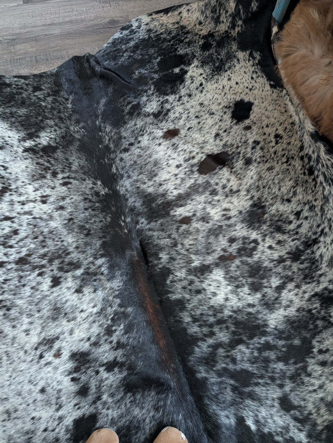 SaltPepTri#171❤️❤️94.5" x 83" Massive Cowhide Rug (Nat's Favourite)