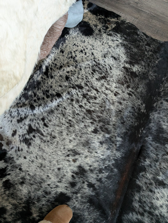 SaltPepTri#171❤️❤️94.5" x 83" Massive Cowhide Rug (Nat's Favourite)