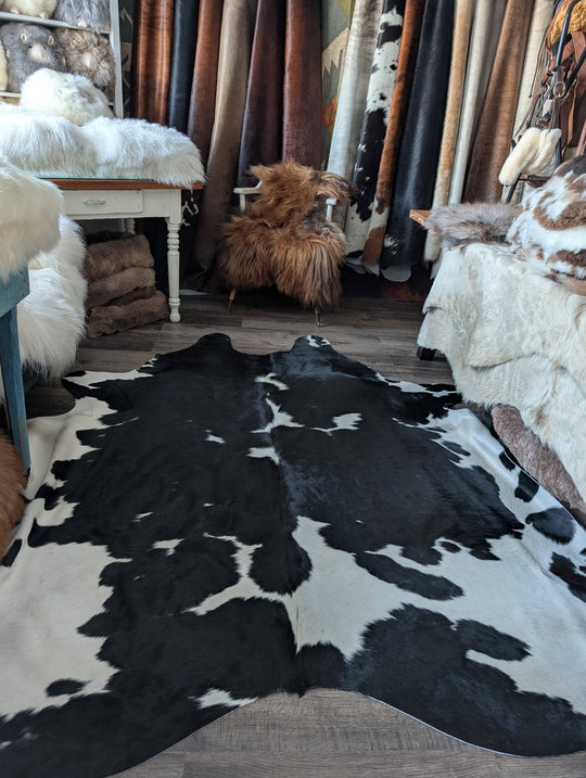 BlackWhite#199❤️93" x 83" Massive Cowhide Rug