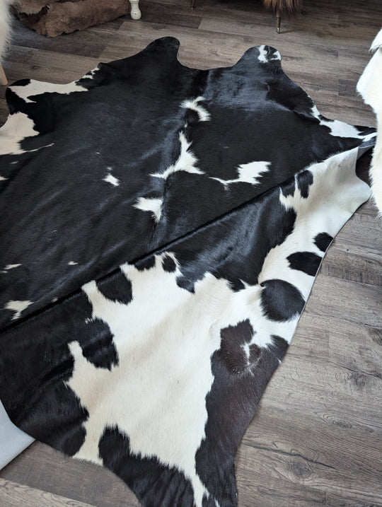 BlackWhite#199❤️93" x 83" Massive Cowhide Rug