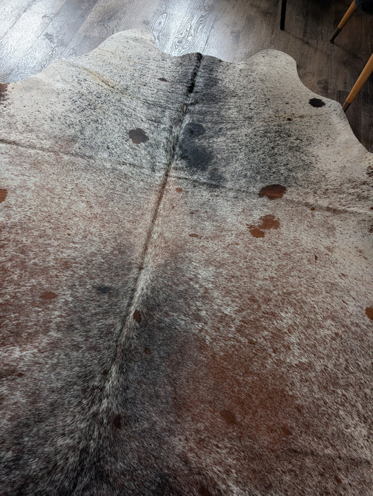 SALTY#10 ❤️91" X 87.5" Gorgeous Extra Large Cowhide