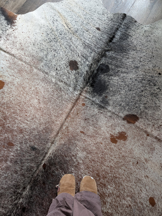 SALTY#10 ❤️91" X 87.5" Gorgeous Extra Large Cowhide