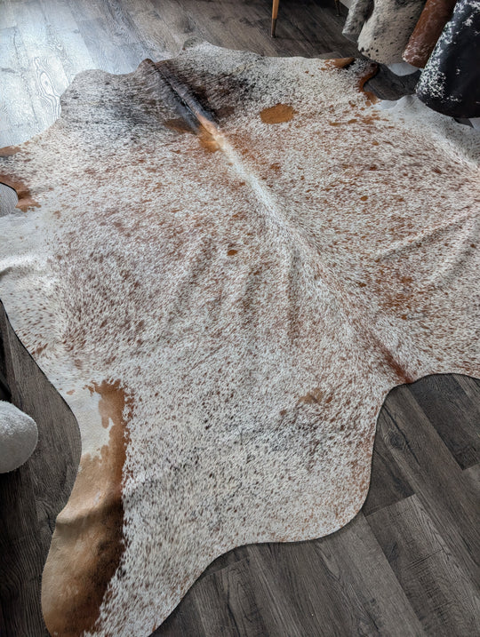 SALTY#11❤️91" x 85" Gorgeous Extra Large Cowhide