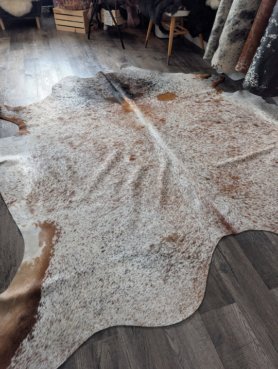 SALTY#11❤️91" x 85" Gorgeous Extra Large Cowhide