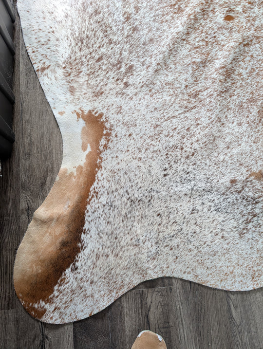 SALTY#11❤️91" x 85" Gorgeous Extra Large Cowhide