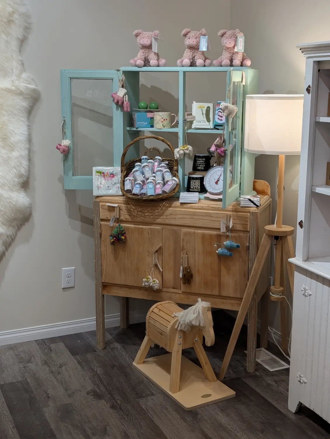 Visit Our Wabamun Showroom for Brilliant Gift Items and Sheepskin Products