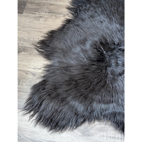 AN15❤️57" x 36" Massive Natural Black Icelandic Sheepskin