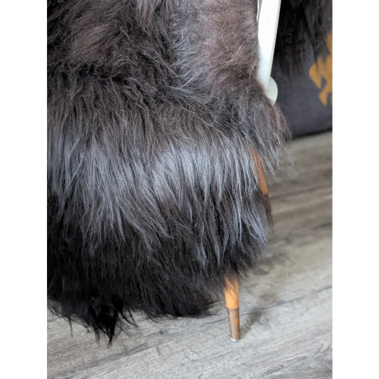 AN17❤️58" x 36" Massive Natural Black/Brown Icelandic Sheepskin