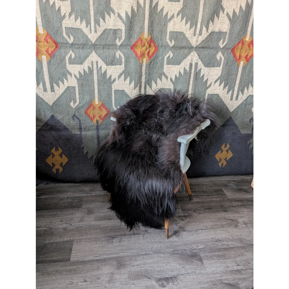 AN17❤️58" x 36" Massive Natural Black/Brown Icelandic Sheepskin